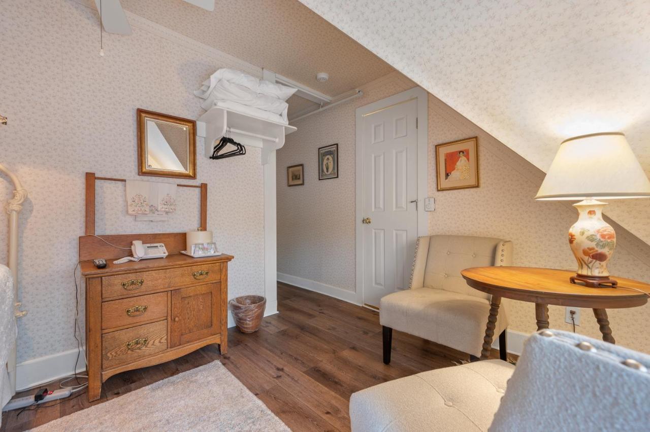 Brook Farm Inn Lenox Luaran gambar