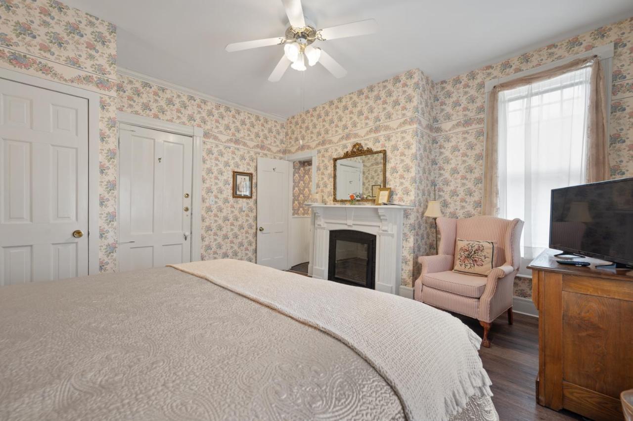Brook Farm Inn Lenox Luaran gambar